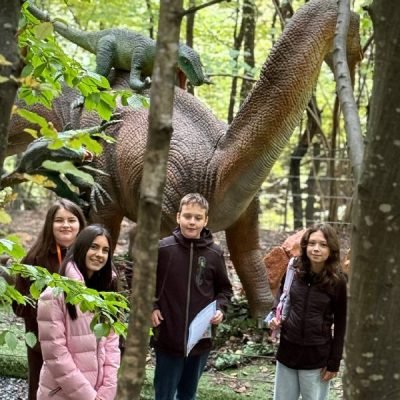 5933ac9f-89b8-4341-bcf2-592a649b61c7